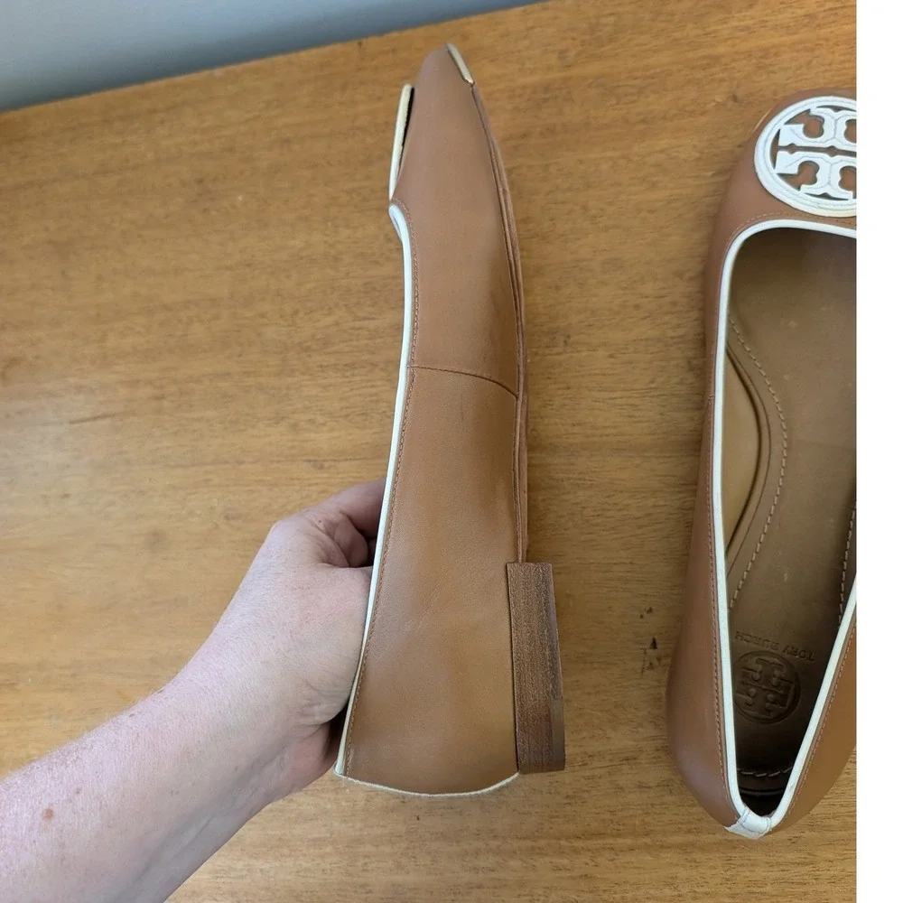 Tory Burch Tan Leather Ballet Flats Logo Medallion Size 10M